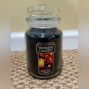 22 Oz Crisp Fall Night Yankee Candle